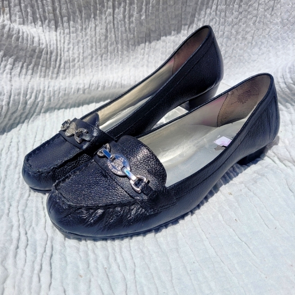 Anne Klein Black iflex Leather loafers 8.5